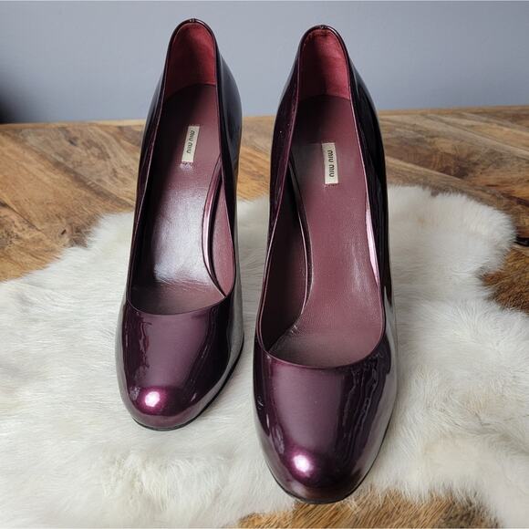 Miu Miu Plum Patent Wood Heel Pumps, Sz EU 38 / US 8 - Picture 2 of 16
